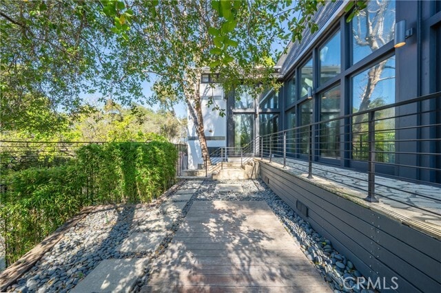 Building Photo - 9653 Oak Pass Rd