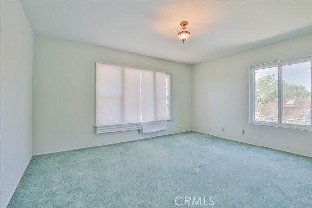 Building Photo - 3744 Pine Ave