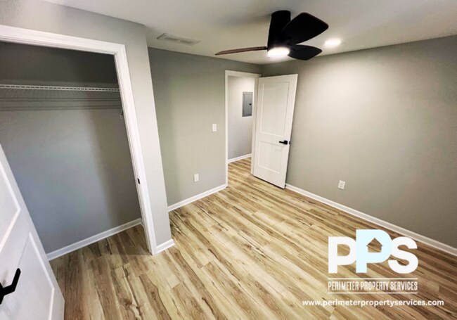 Building Photo - 605 Paines Ave NW