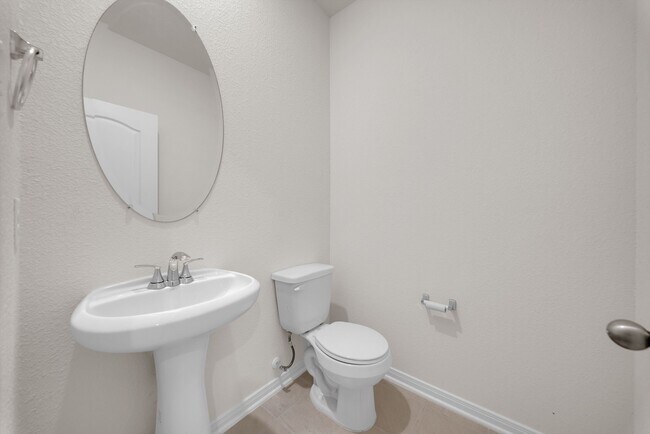 Building Photo - 4800 Sun Vida Ln