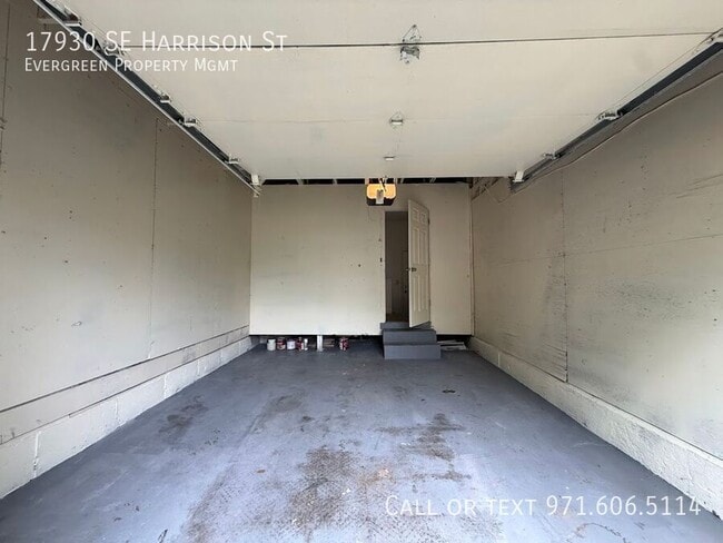 Building Photo - 17930 SE Harrison St