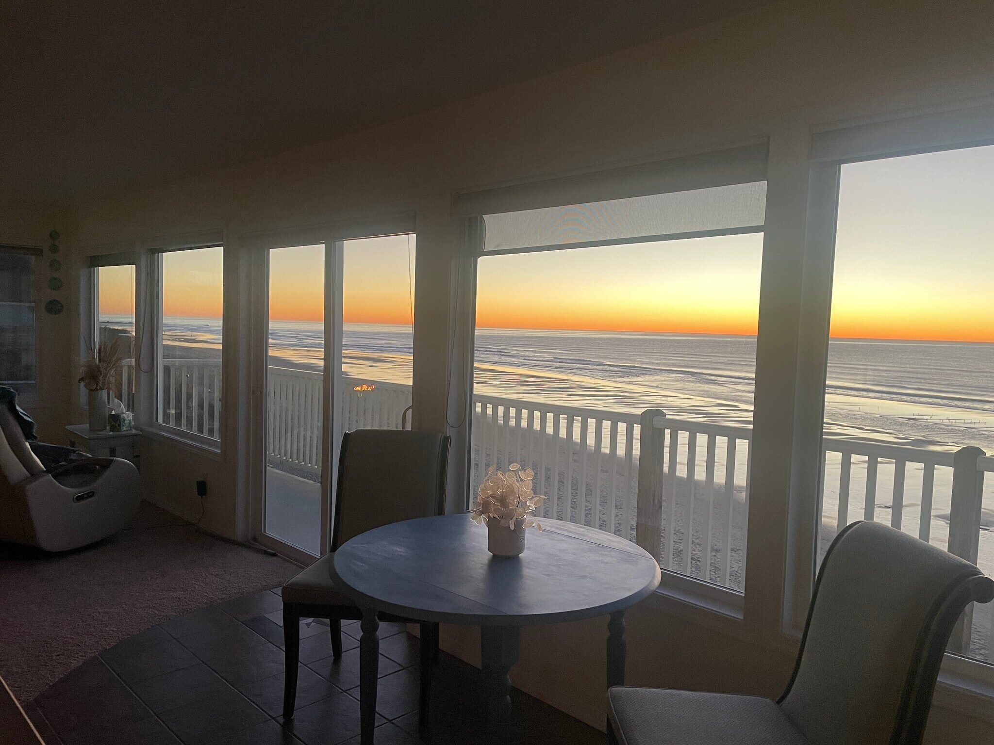 Building Photo - 257 SW Ebb Ave