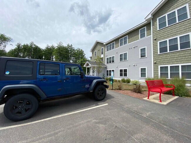 Building Photo - 15 E Ridge Dr