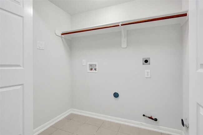 Building Photo - 10231 West Palm Lake Drive