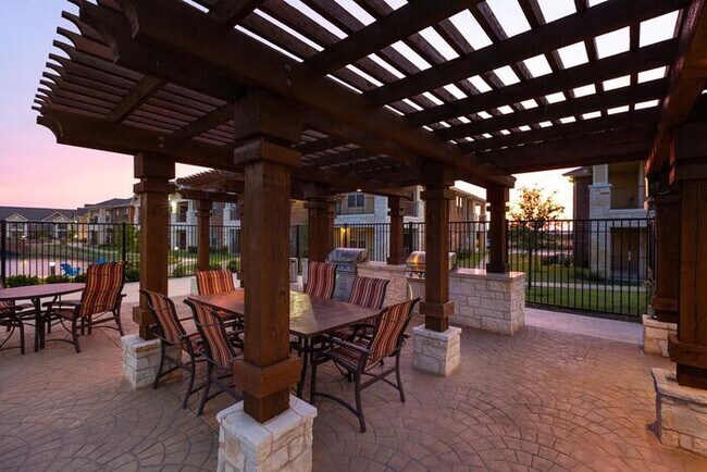 Building Photo - 2629 S Grand Peninsula Dr