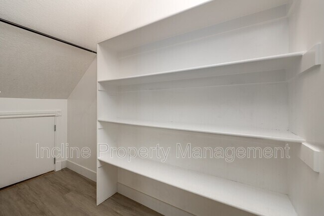 Building Photo - 2485 450 S