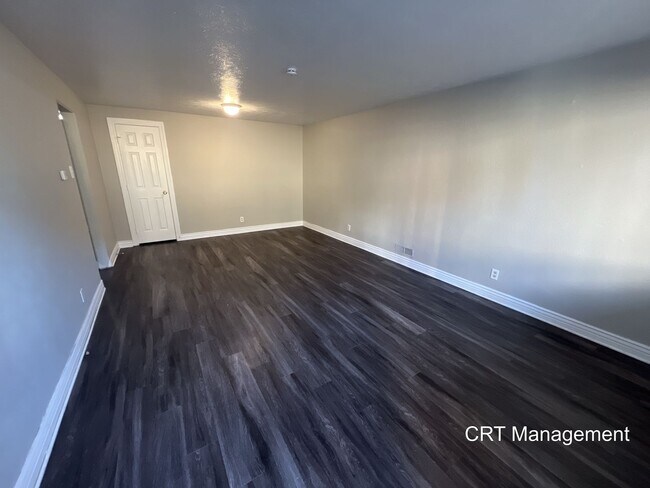 Building Photo - Freshly Updated 3-Bedroom, 1-Bathroom