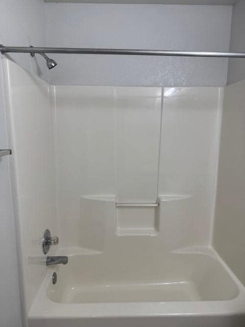 Building Photo - 2412 Waterleaf Dr