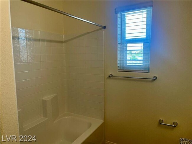 Building Photo - Brand New 4 Bedroom Townhome-Sunrise Manor