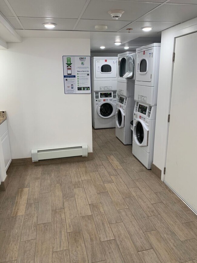 Building Photo - LUXURY STUDIO AVAILABLE AND READY FOR OCCUPANCY!! FULLY FURNISHED, NO BROKER FEES!!