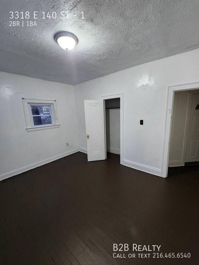 Building Photo - 3318 E 140th St