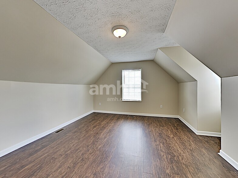 Building Photo - 7718 Edith Keeler Ln