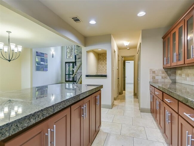 Building Photo - 8347 Summerwood Dr
