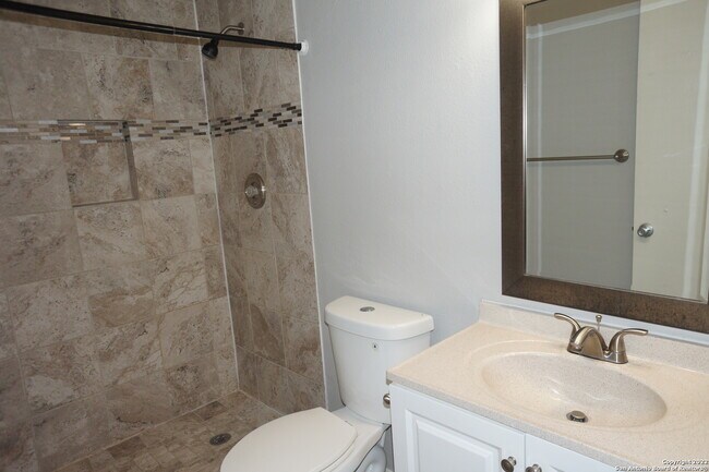 Building Photo - 6611 Woodford-
