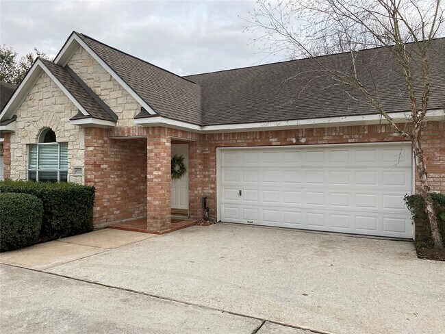Building Photo - 10723 Norchester Village Dr