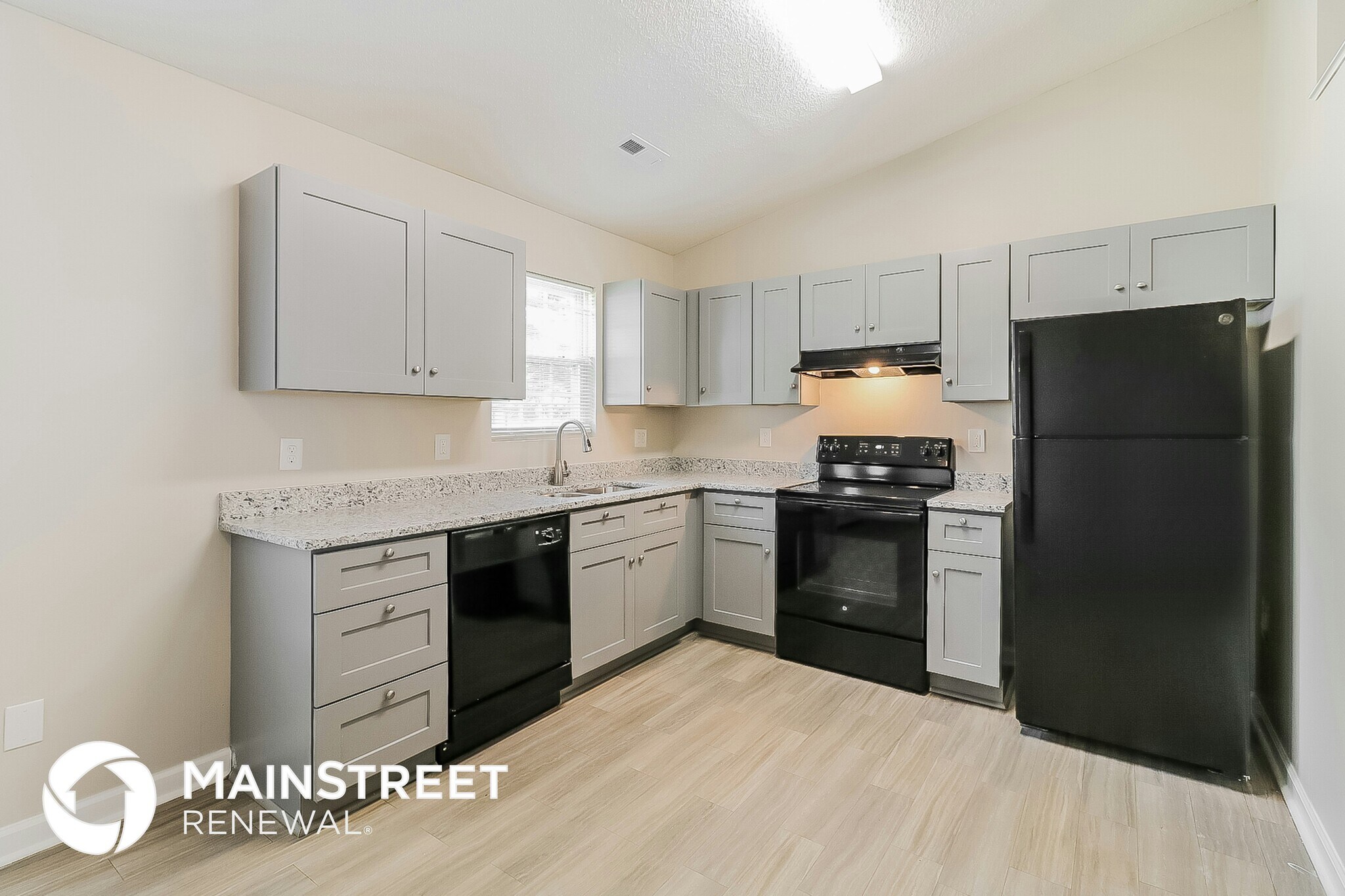 Building Photo - 130 Oakdale Ave