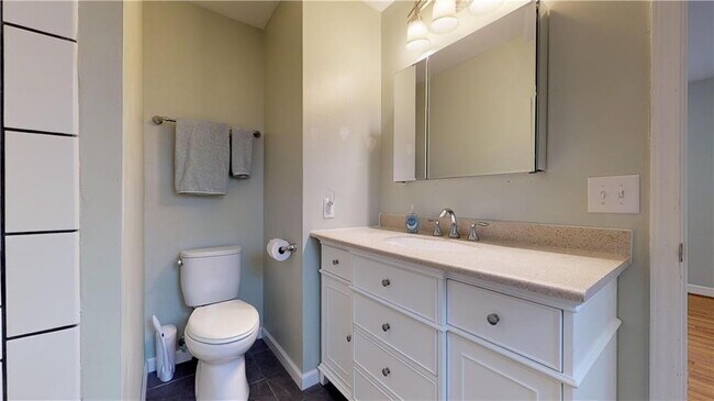 Building Photo - 3 bed, 2 bath home in Clemson