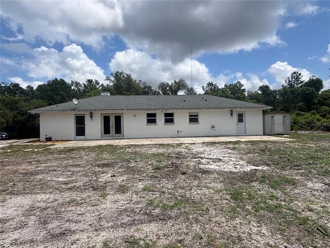 Building Photo - 510 S Cedar Ave