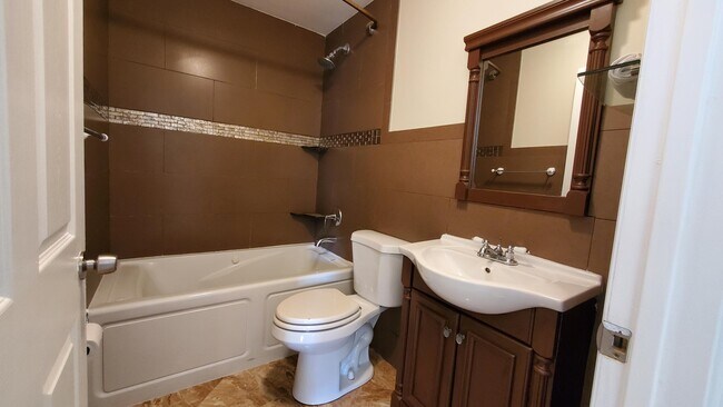 Building Photo - 5769 Ellis Hollow Rd E