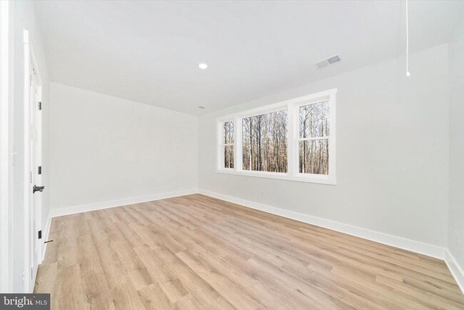 Building Photo - 204 3 Rivers Rd