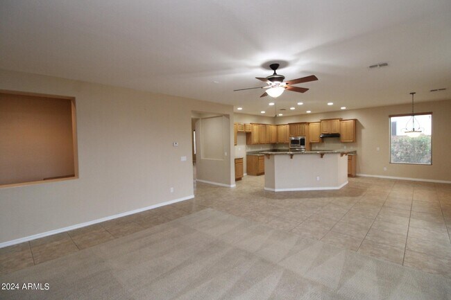 Building Photo - 3951 E Ravenswood Dr
