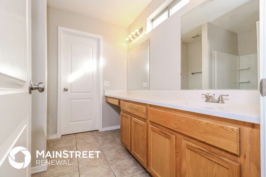 Building Photo - 12560 W St Moritz Ln