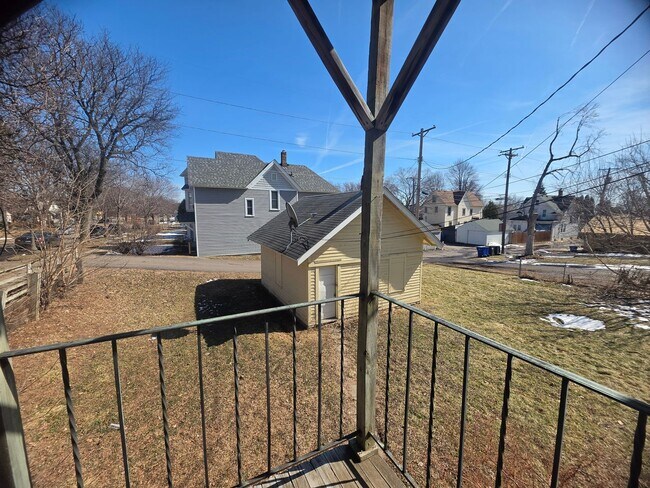 Building Photo - 1136 Edgerton St