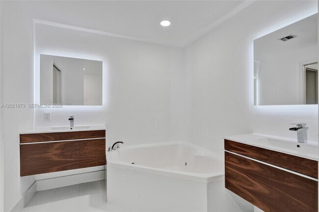 Building Photo - 9725 NW 52nd St