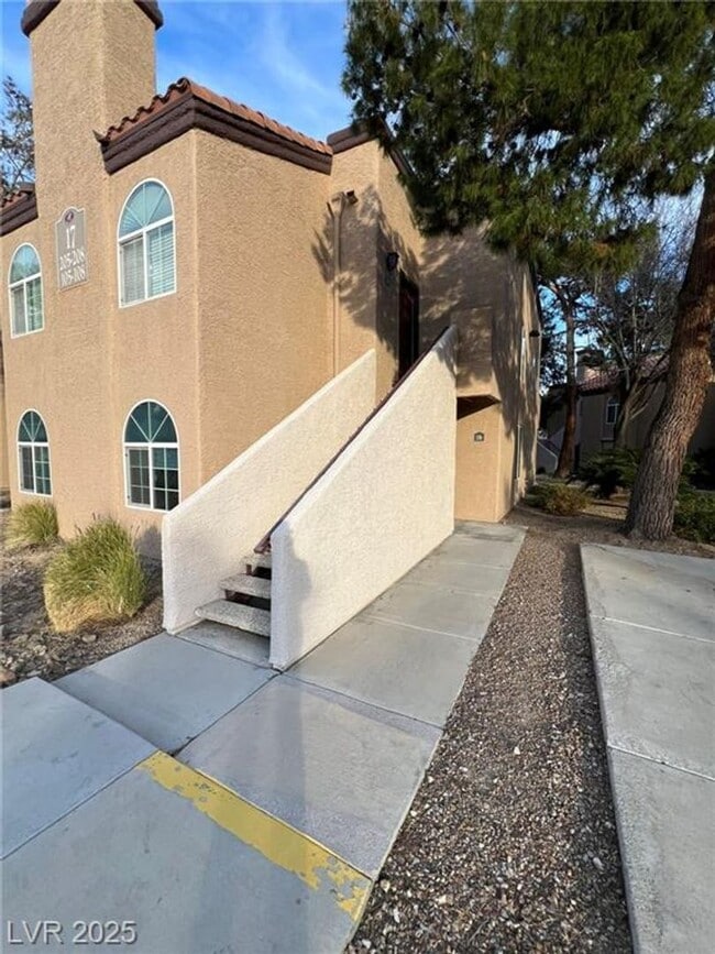 Building Photo - 9325 W Desert Inn Rd