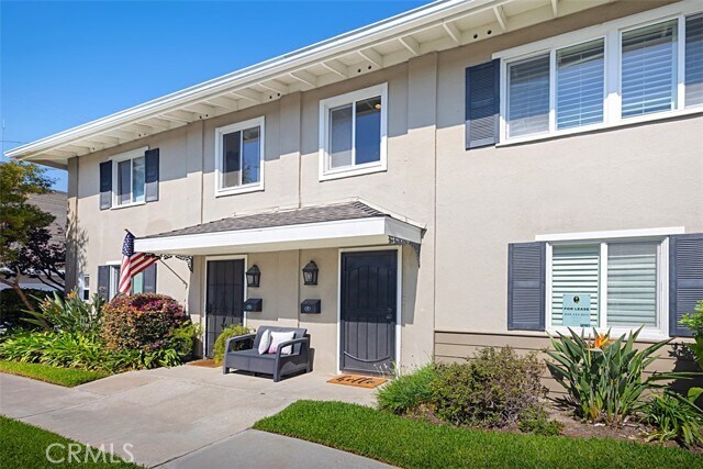 Building Photo - 1741 Tustin Ave