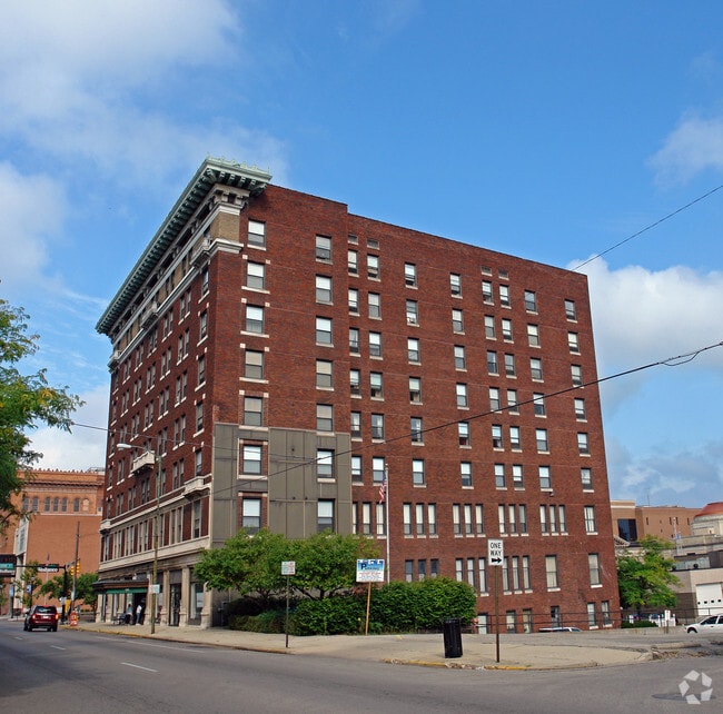 Primary Photo - Shawnee Place