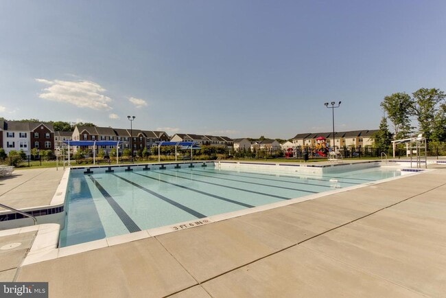 Building Photo - 7254 Mockingbird Cir