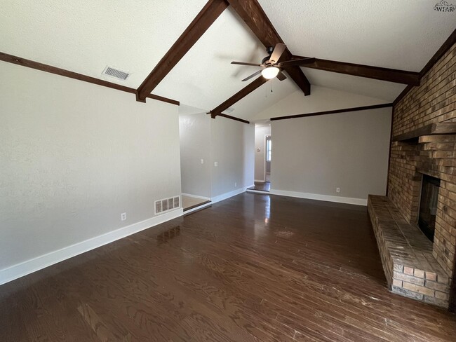 Building Photo - 5417 Pebblestone Dr