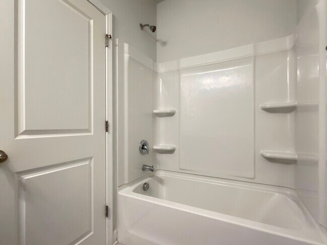 Building Photo - 7336 Birchshire Dr