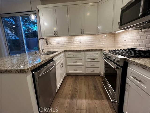 Building Photo - 12 Campamento