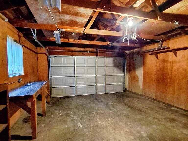 Building Photo - 4109 W Cornell Ave