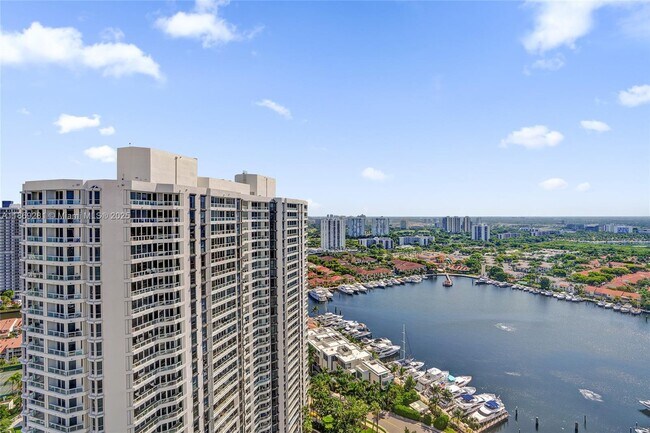 Building Photo - 21205 Yacht Club Dr