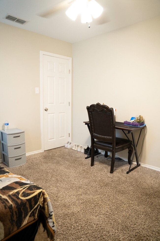 Building Photo - 4207 Lorisa Dr