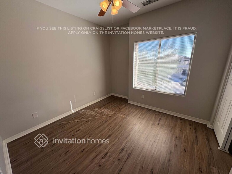 Building Photo - 29422 W Whitton Ave