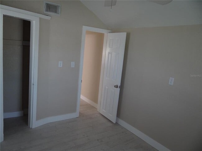 Building Photo - 13360 Boca Ciega Ave