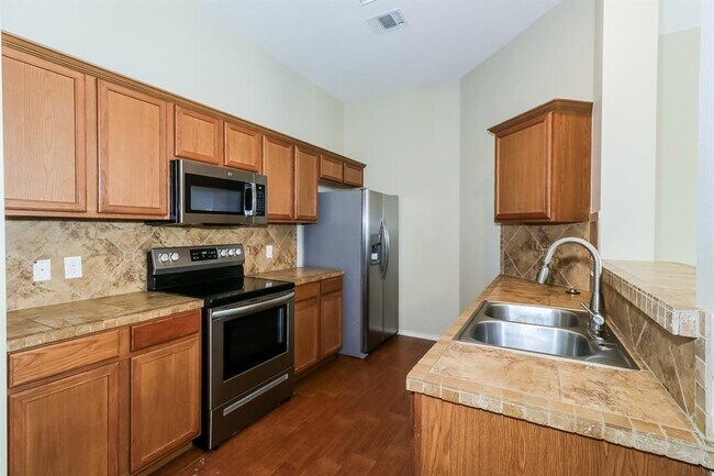 Building Photo - 1428 Muirfield Bend Dr