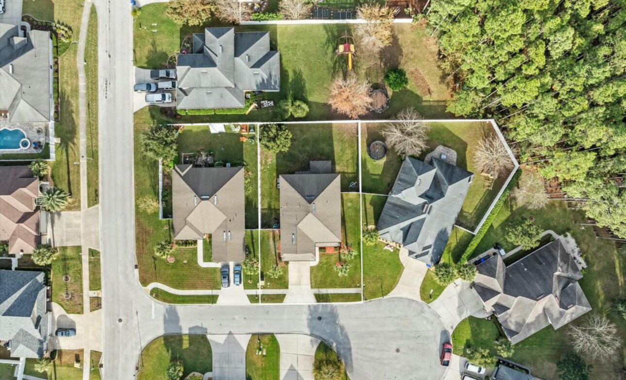 Building Photo - 904 Rose Garden Ct