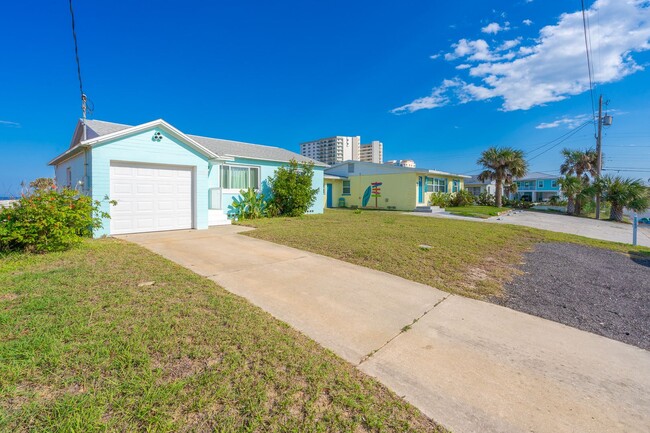 Building Photo - Coastal Charm ?with OCEAN VIEWS Meets Mode...