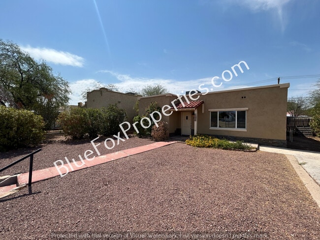 Primary Photo - 1410 E Miles St