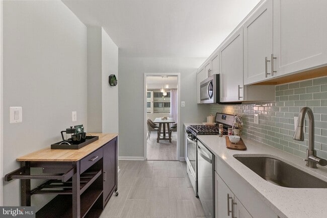 Building Photo - 4515 Willard Ave