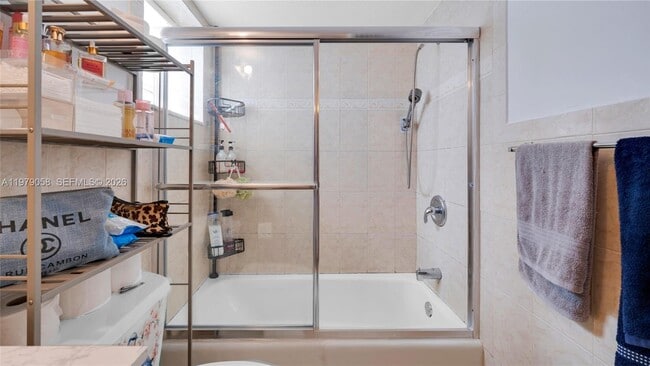 Building Photo - 415 NE 2nd St