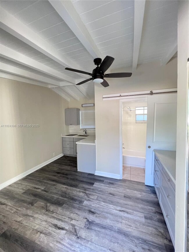 Building Photo - 408 Hibiscus Ave