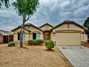 Building Photo - 2604 N 105th Dr
