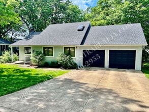 Building Photo - Beautiful UPDATED Ranch in Mission-Coming SOON!!