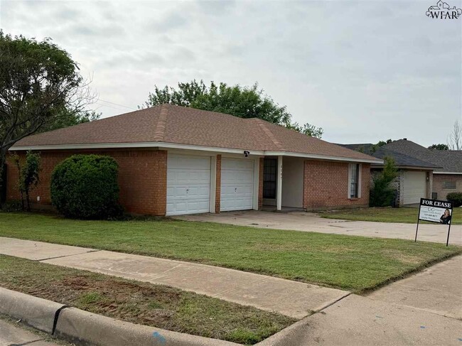 Building Photo - 5307 Hooper Dr